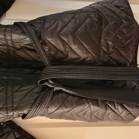 Black jacket - Picture 2 of 8